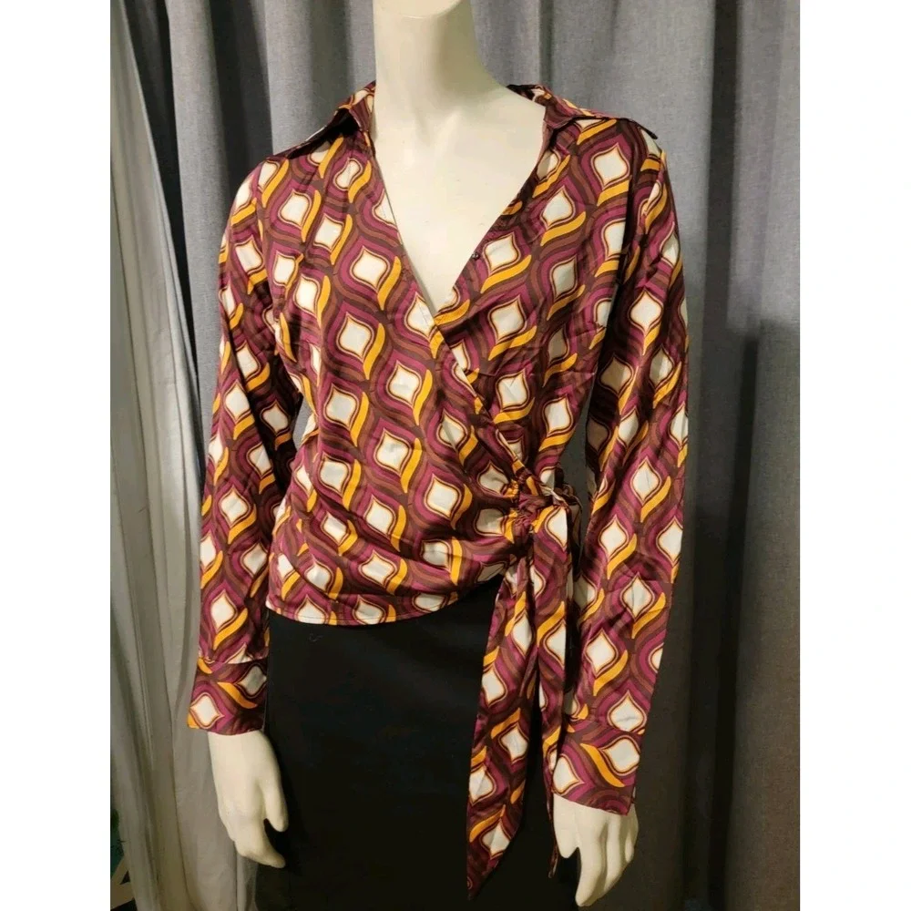 NWT Cupcakes and Cashmere Groovy Hippie Chic Tie‎ Wrap Long Sleeve Top size XS